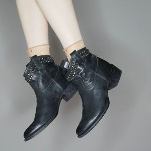 Frye Shoes - Frye Diana cut black leather studded western Boots Frye Shoes - Frye Diana cut black leather studded western Boots
